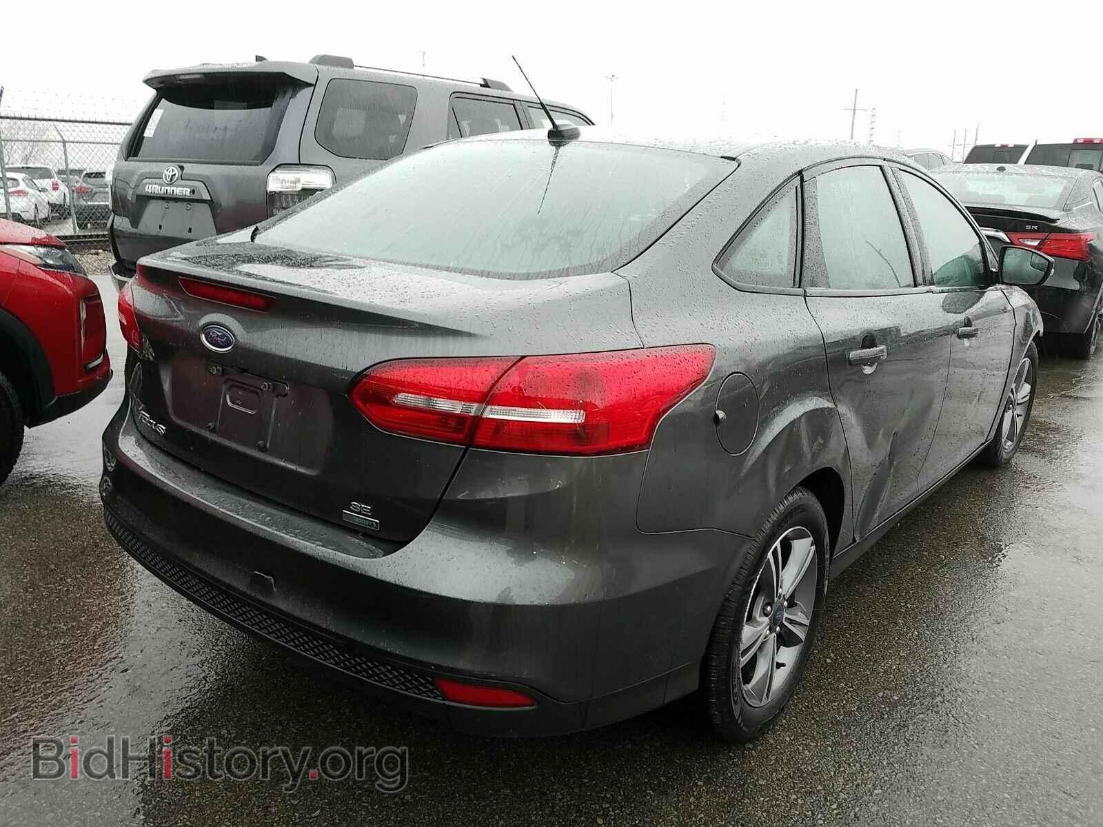 2017 Ford Focus - VIN: 1FADP3FE4HL210568 - Photo 2