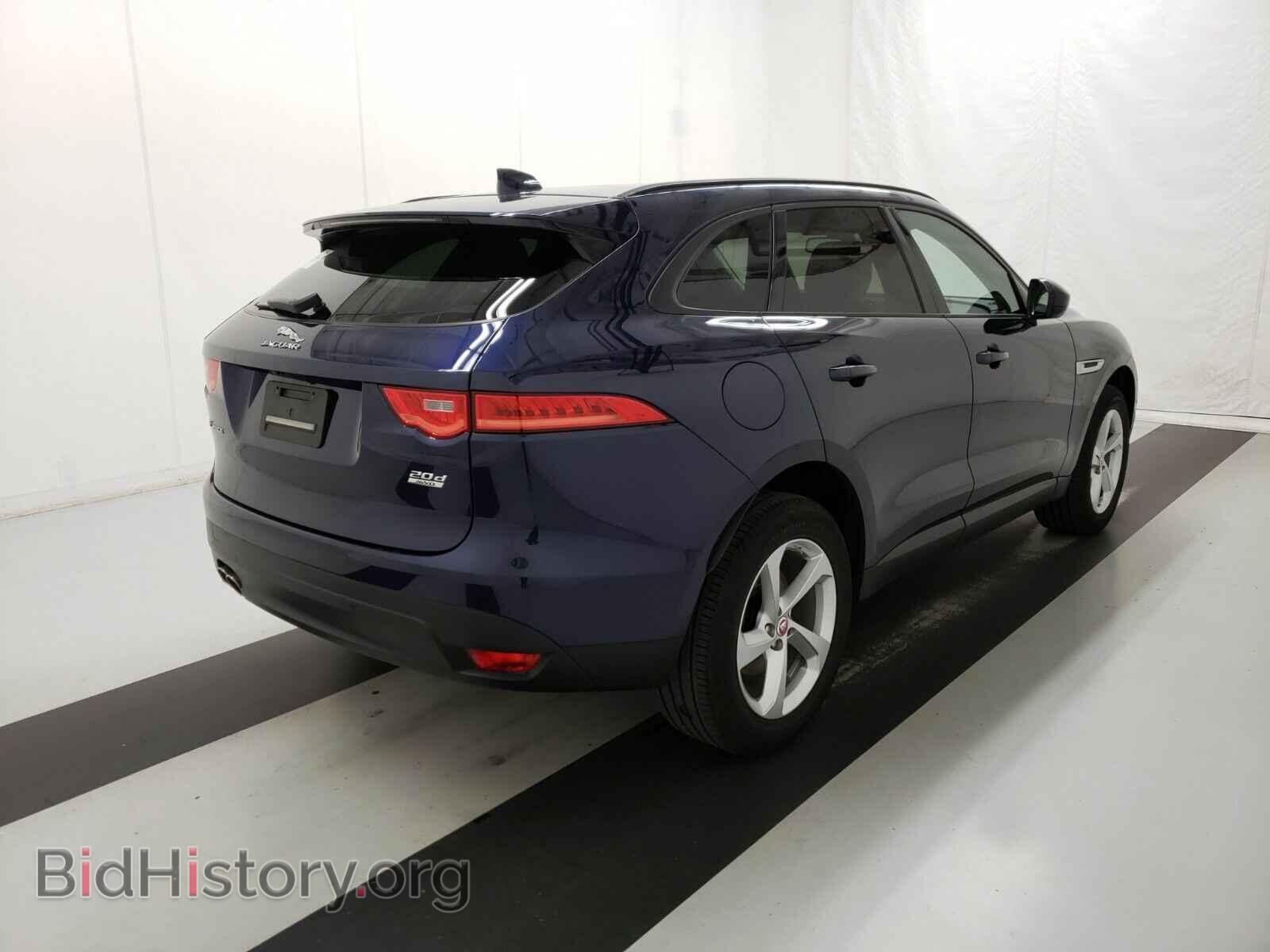 2017 Jaguar F-PACE - VIN: SADCJ2BN3HA492709 - Фото 4