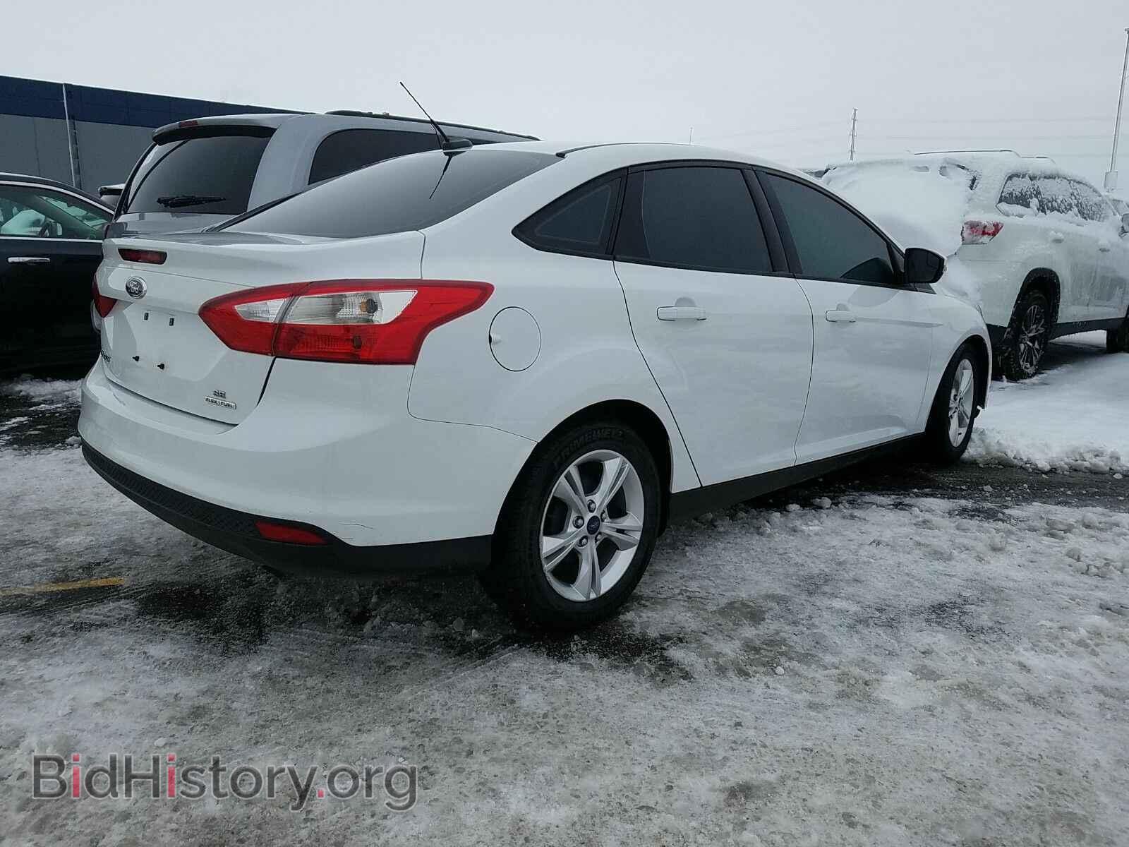 2013 Ford Focus - VIN: 1FADP3F26DL376395 - Фото 2