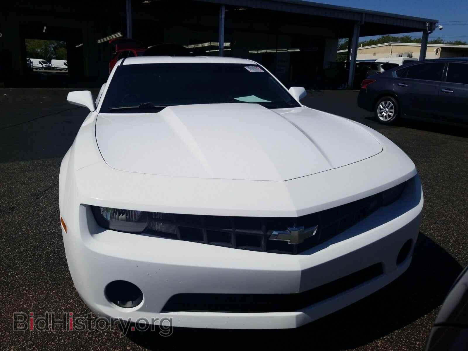 2012 Chevrolet Camaro - VIN: 2G1FE1E31C9137150 - Фото 2