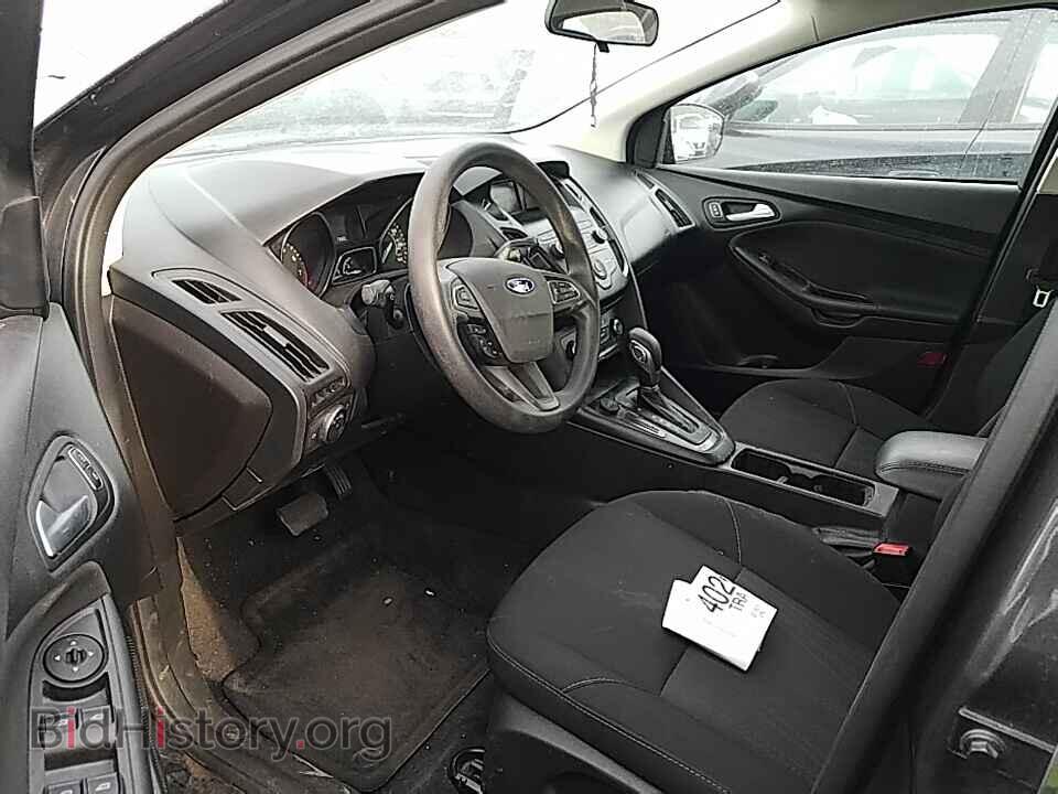 2018 Ford Focus - VIN: 1FADP3K26JL262477 - Фото 3