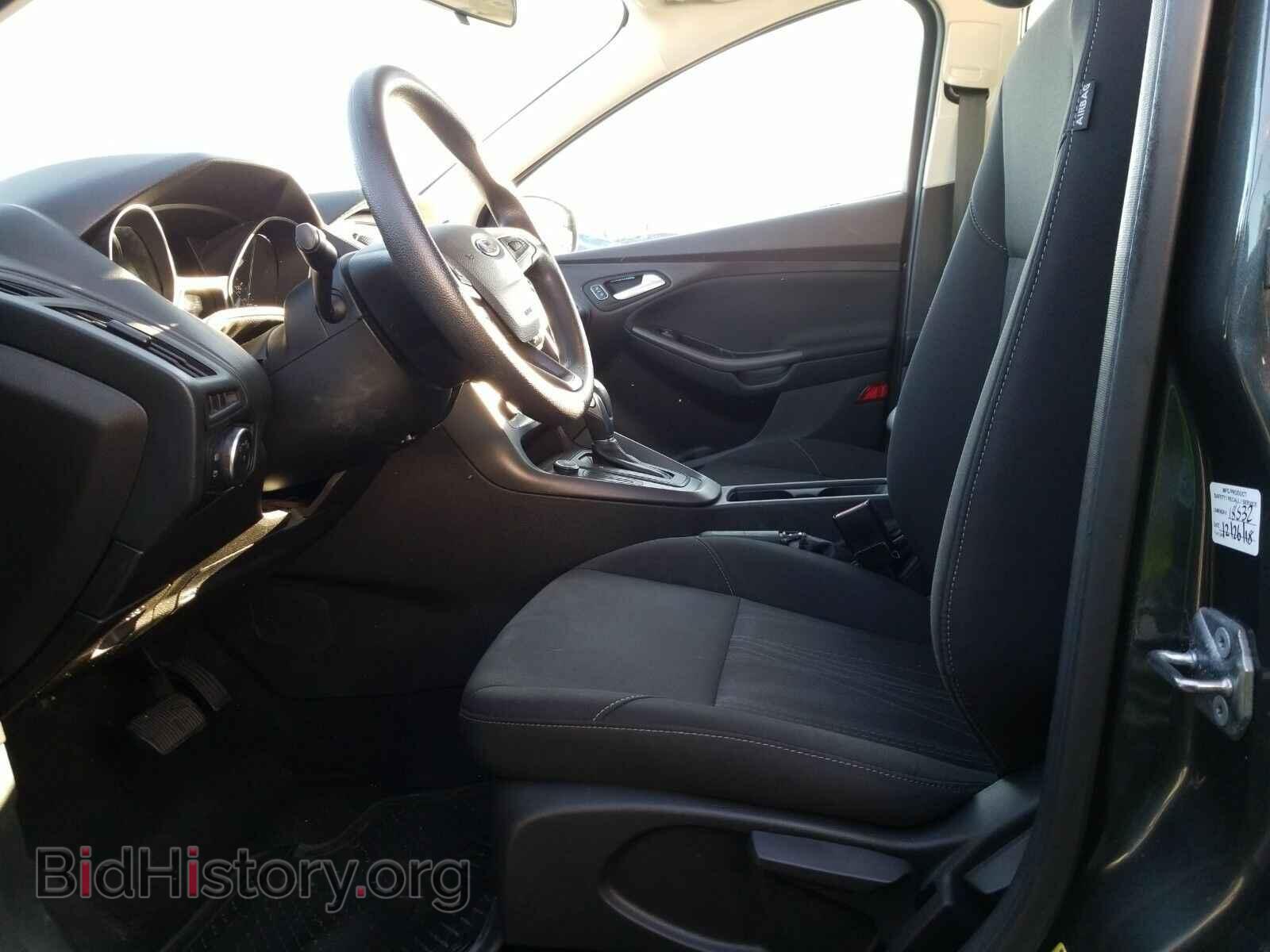 2017 Ford Focus - VIN: 1FADP3H23HL248392 - Фото 3