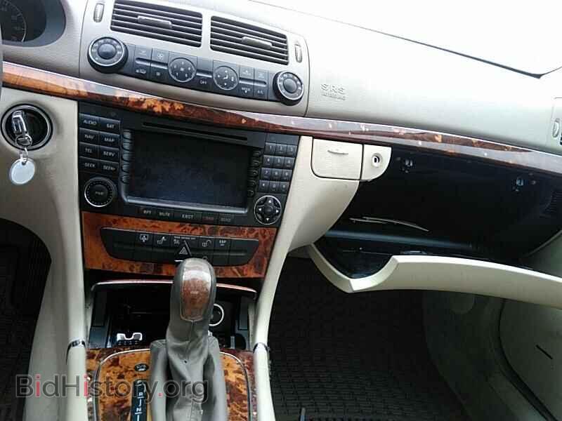 2006 Mercedes-Benz E-Class - VIN: WDBUF56J26A784342 - Фото 4