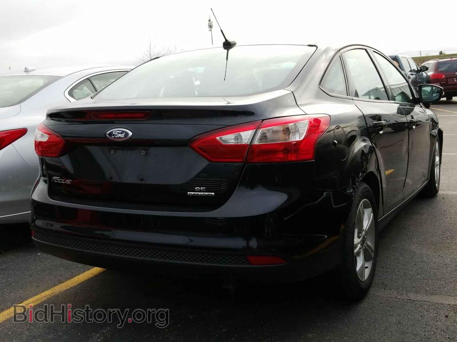 2014 Ford Focus - VIN: 1FADP3F21EL437623 - Фото 2