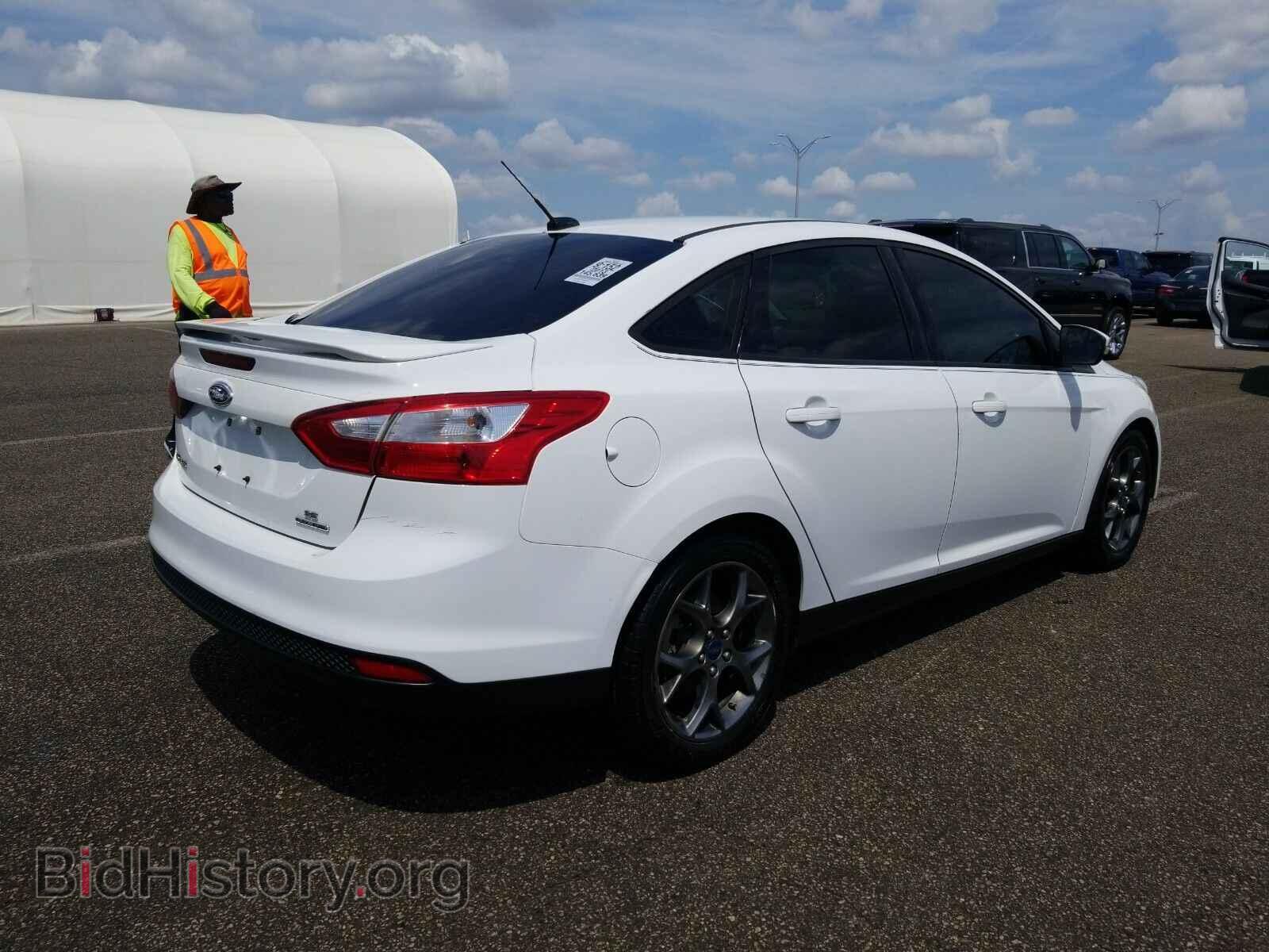 2013 Ford Focus - VIN: 1FADP3F21DL265530 - Фото 2