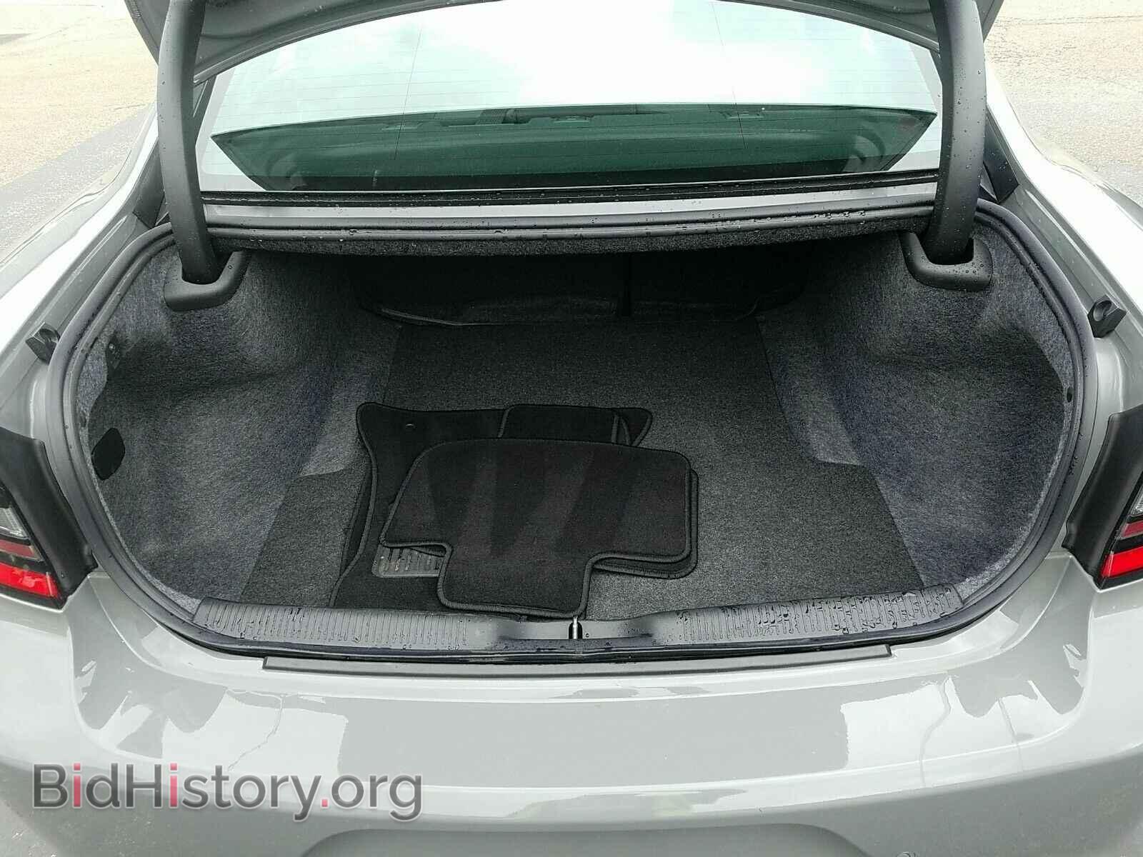 2019 Dodge Charger - VIN: 2C3CDXGJ8KH738933 - Фото 7