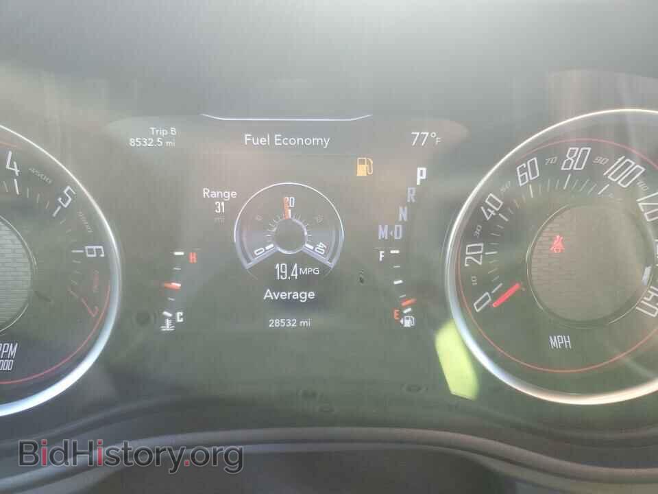 2019 Dodge Challenger - VIN: 2C3CDZAG5KH629659 - Photo 5