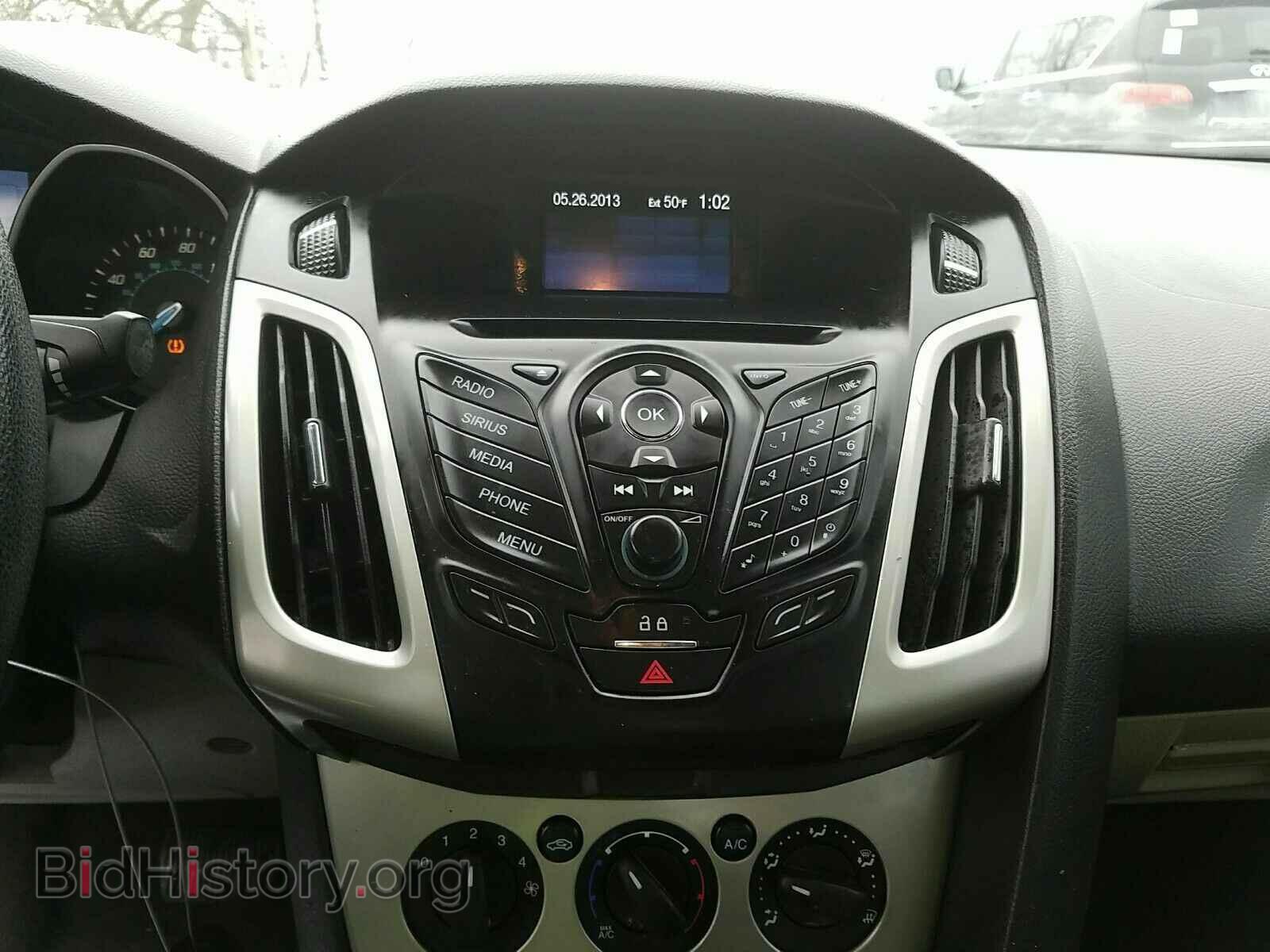 2013 Ford Focus - VIN: 1FADP3F24DL360793 - Фото 4