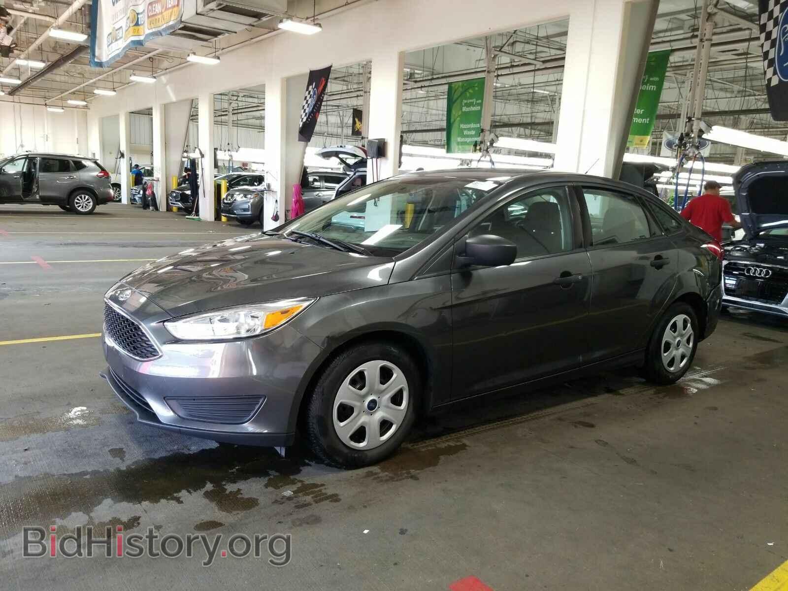 Фотография 1FADP3E20HL256101 - Ford Focus 2017