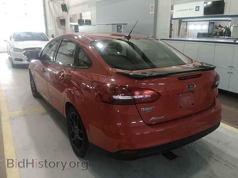 2016 Ford Focus - VIN: 1FADP3F21GL341851 - Фото 10