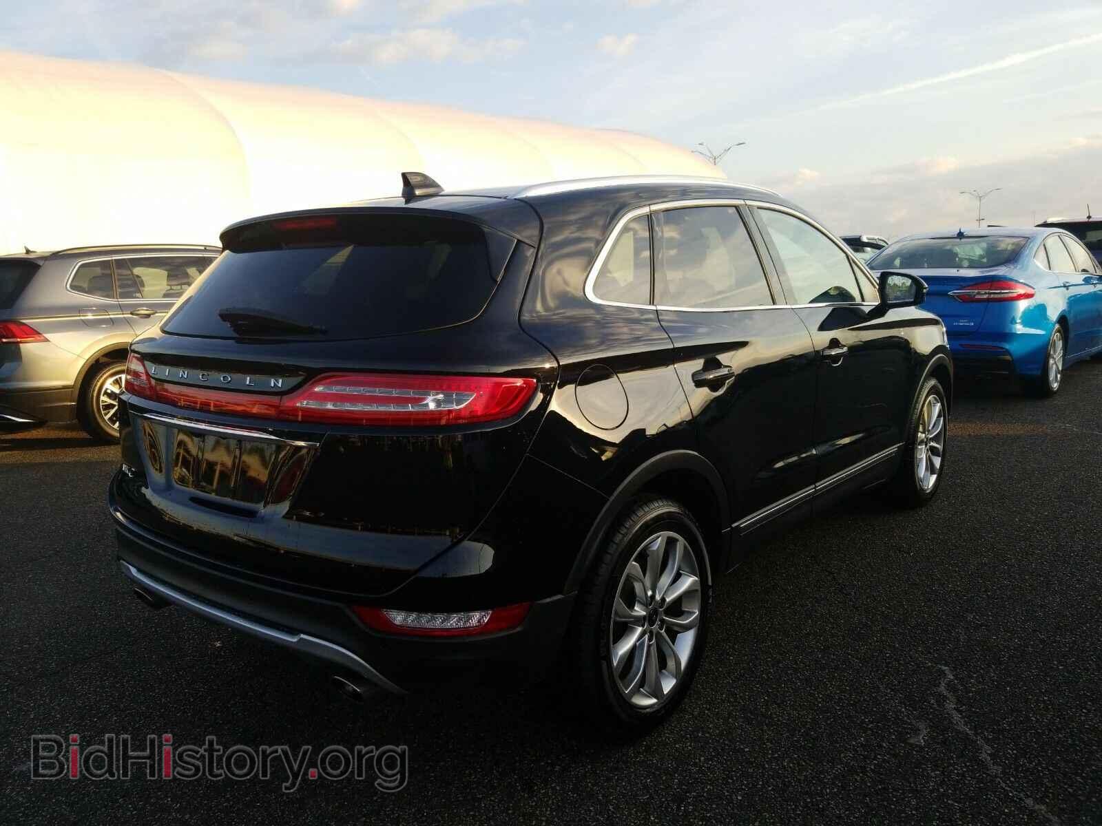 2019 Lincoln MKC - VIN: 5LMCJ2C97KUL42825 - Фото 2