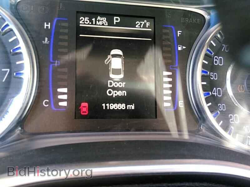 2016 Chrysler 200 - VIN: 1C3CCCFB5GN194220 - Фото 5