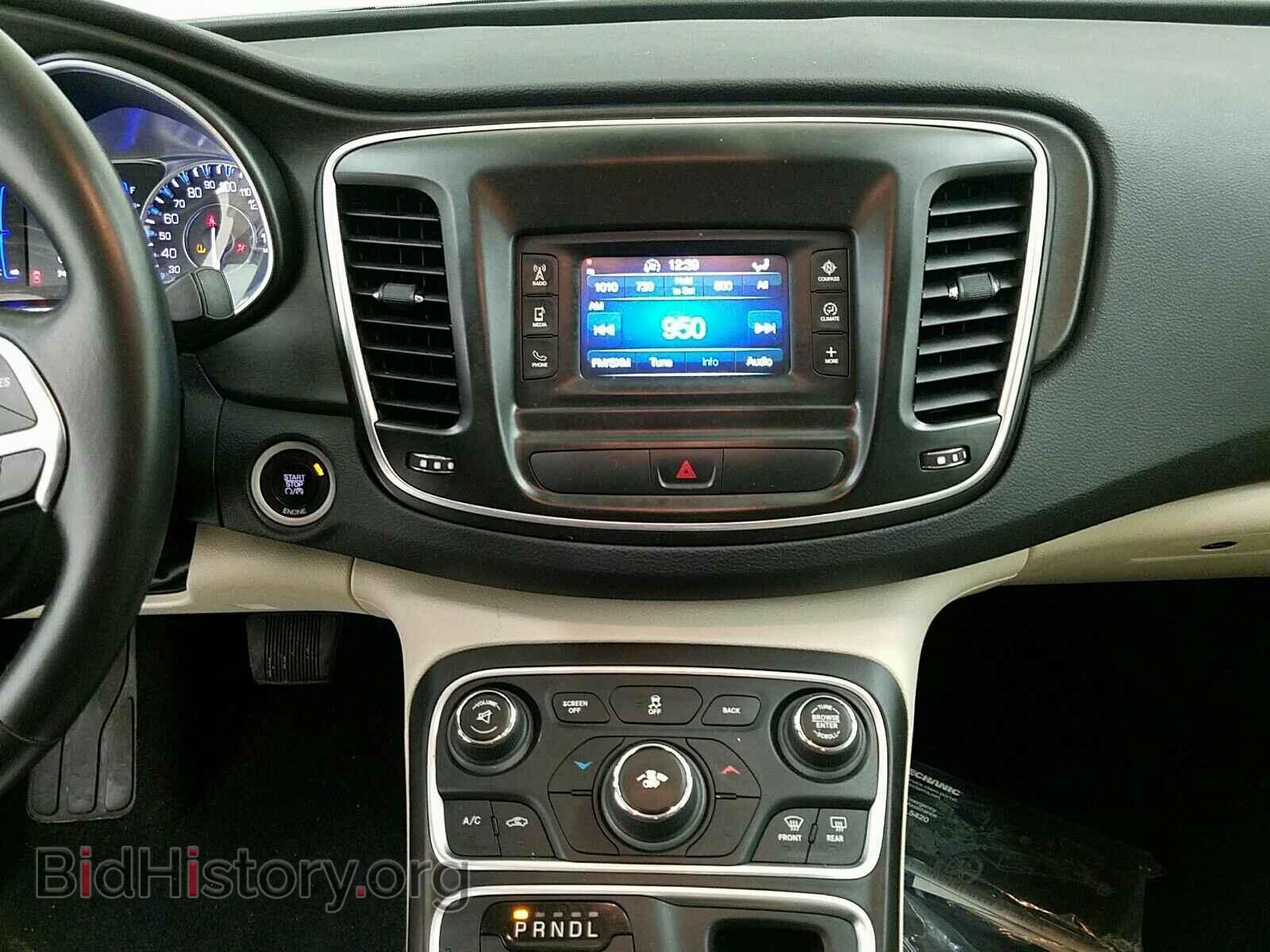 2016 Chrysler 200 - VIN: 1C3CCCAB8GN164250 - Фото 11