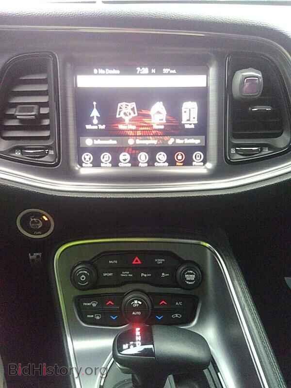 2017 Dodge Challenger - VIN: 2C3CDZFJ6HH594045 - Фото 4