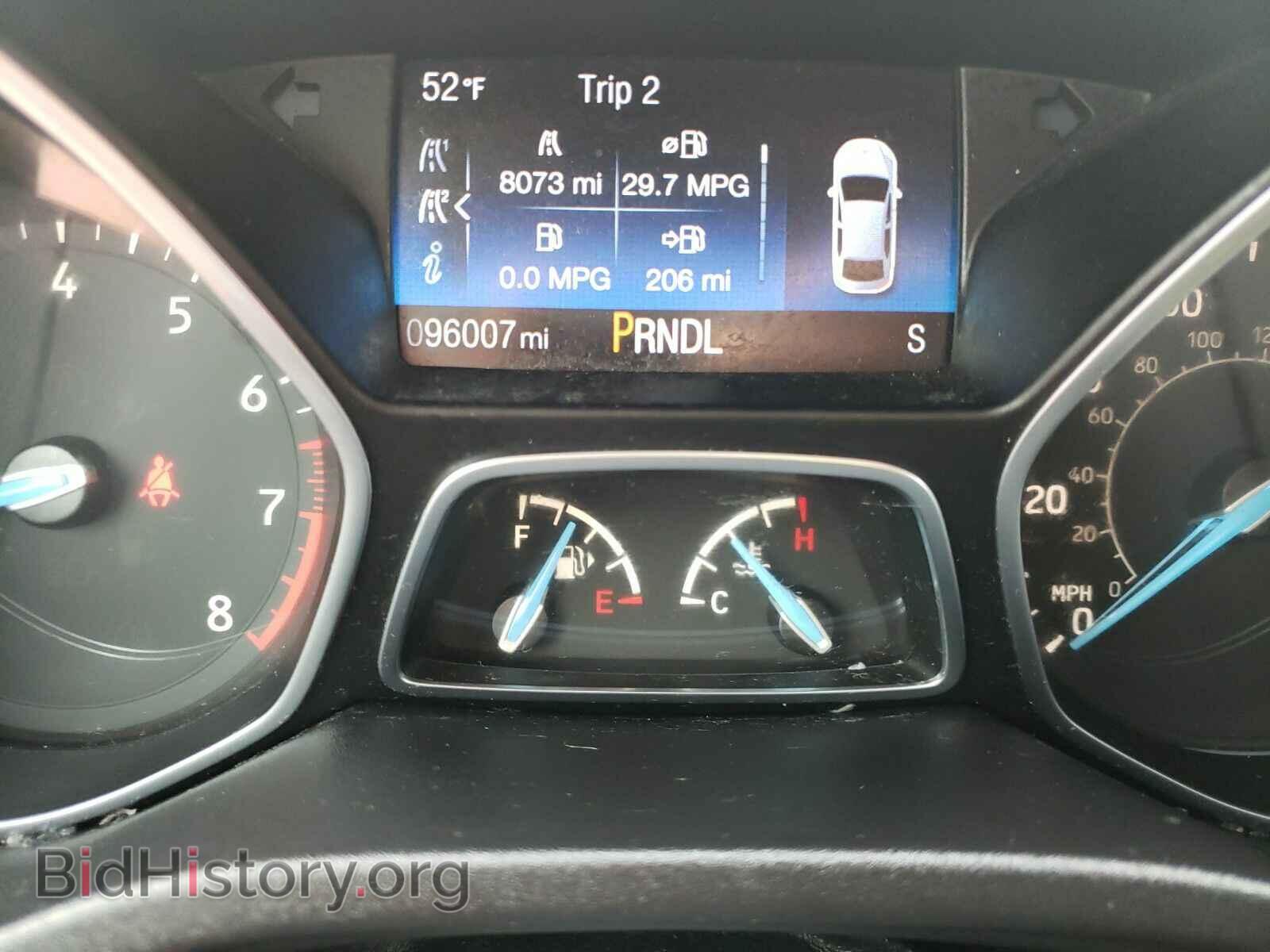 2016 Ford Focus - VIN: 1FADP3F20GL238632 - Photo 5