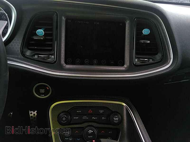 2017 Dodge Challenger - VIN: 2C3CDZGG1HH619940 - Фото 4