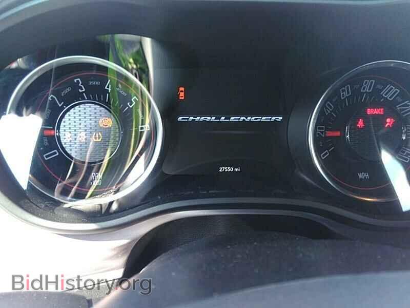 2019 Dodge Challenger - VIN: 2C3CDZAG3KH573981 - Photo 5