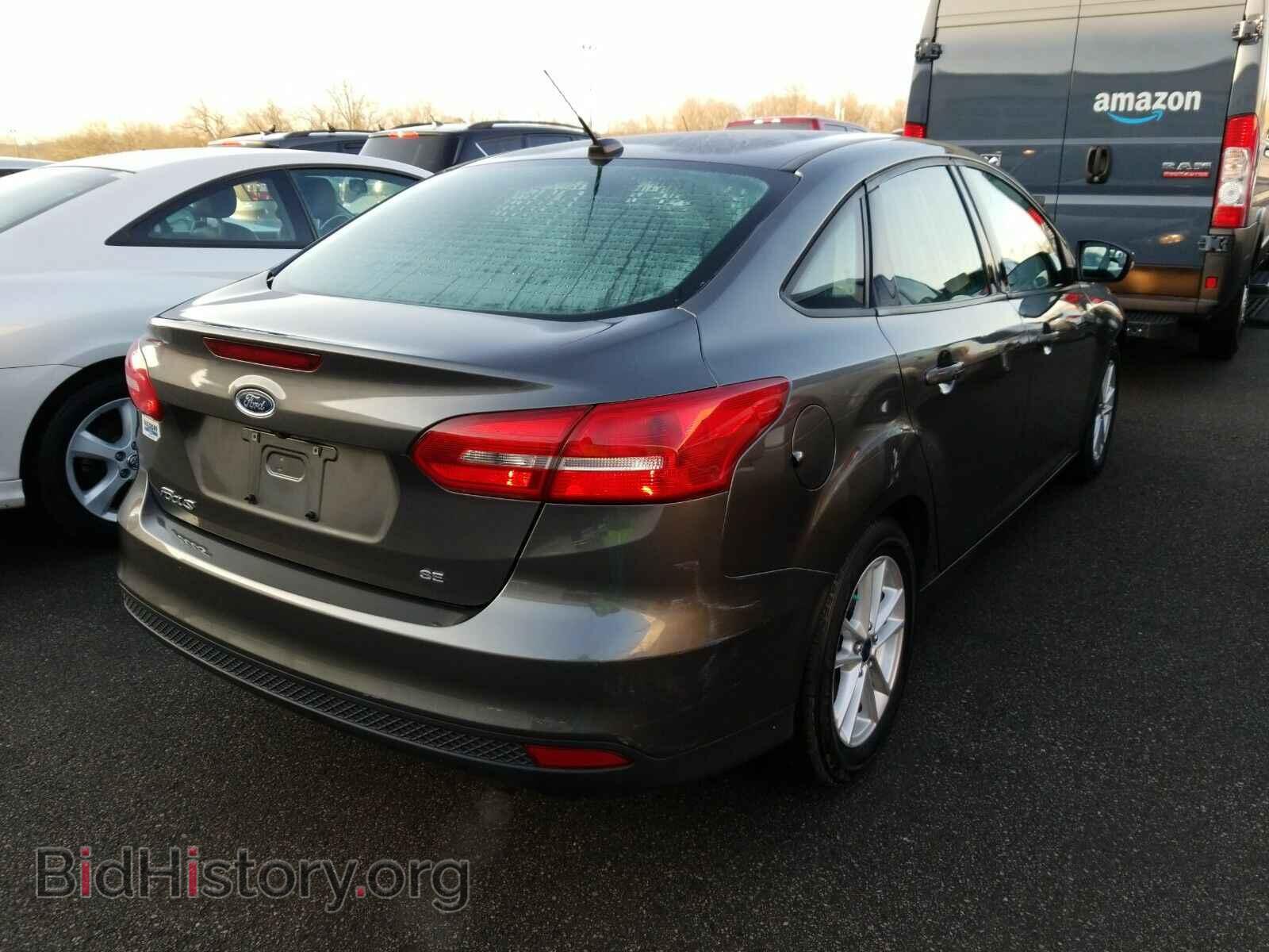 2015 Ford Focus - VIN: 1FADP3F29FL253189 - Фото 2