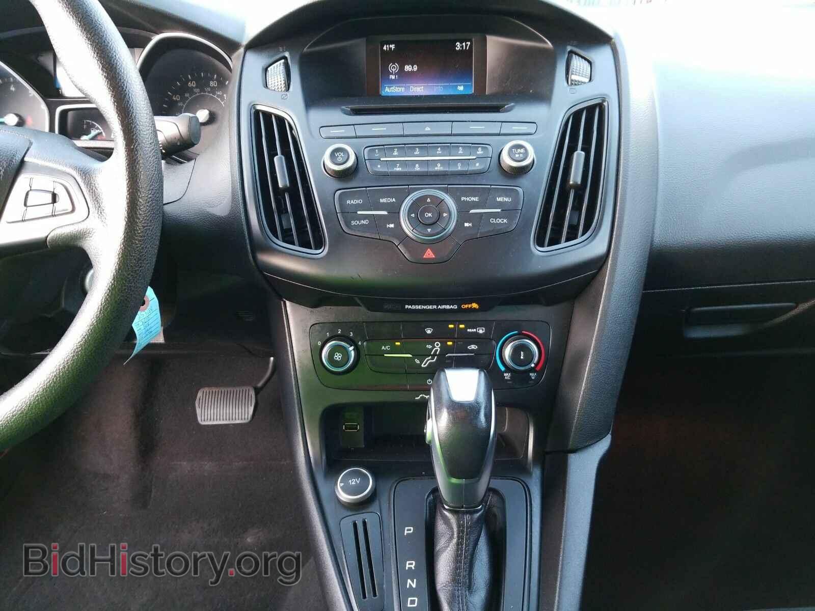 2015 Ford Focus - VIN: 1FADP3F29FL253189 - Фото 4
