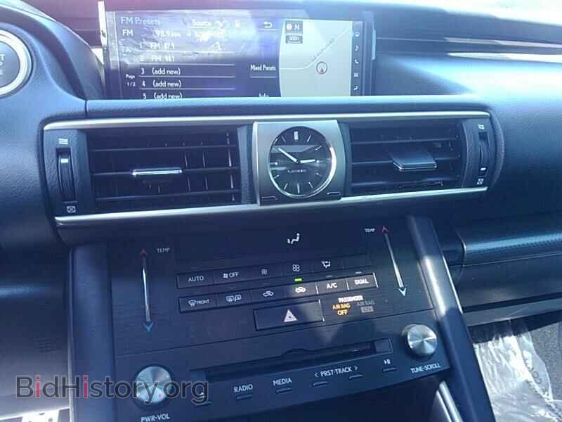 2017 Lexus IS - VIN: JTHCE1D29H5012967 - Фото 4
