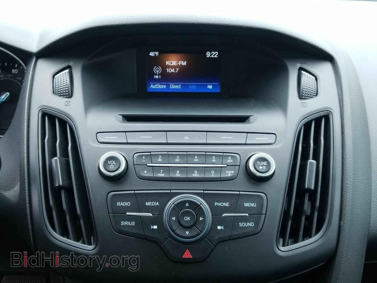 2017 Ford Focus - VIN: 1FADP3FE6HL245855 - Фото 4