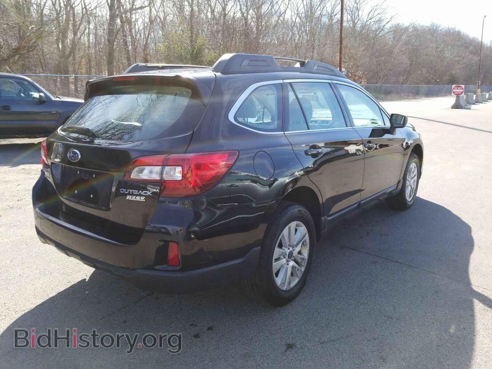 2017 Subaru Outback - VIN: 4S4BSAAC6H3317904 - Фото 2