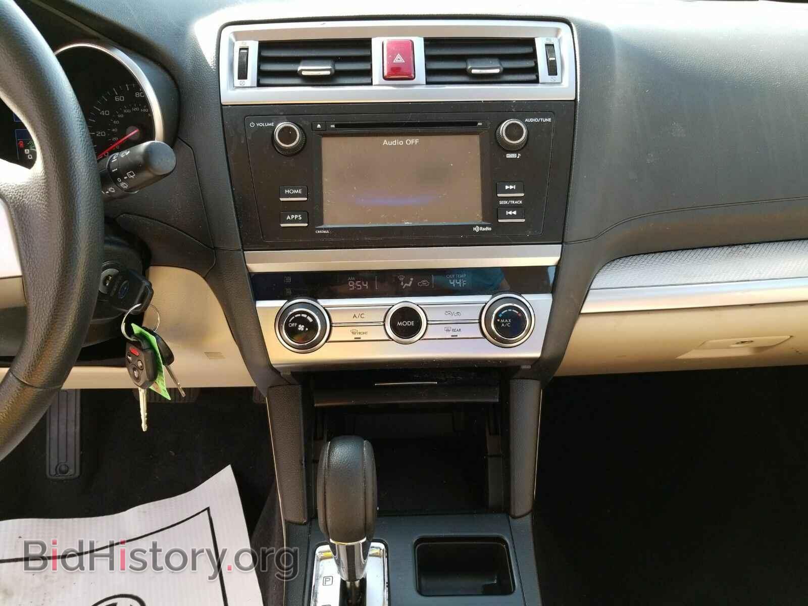 2017 Subaru Outback - VIN: 4S4BSAAC6H3317904 - Фото 4