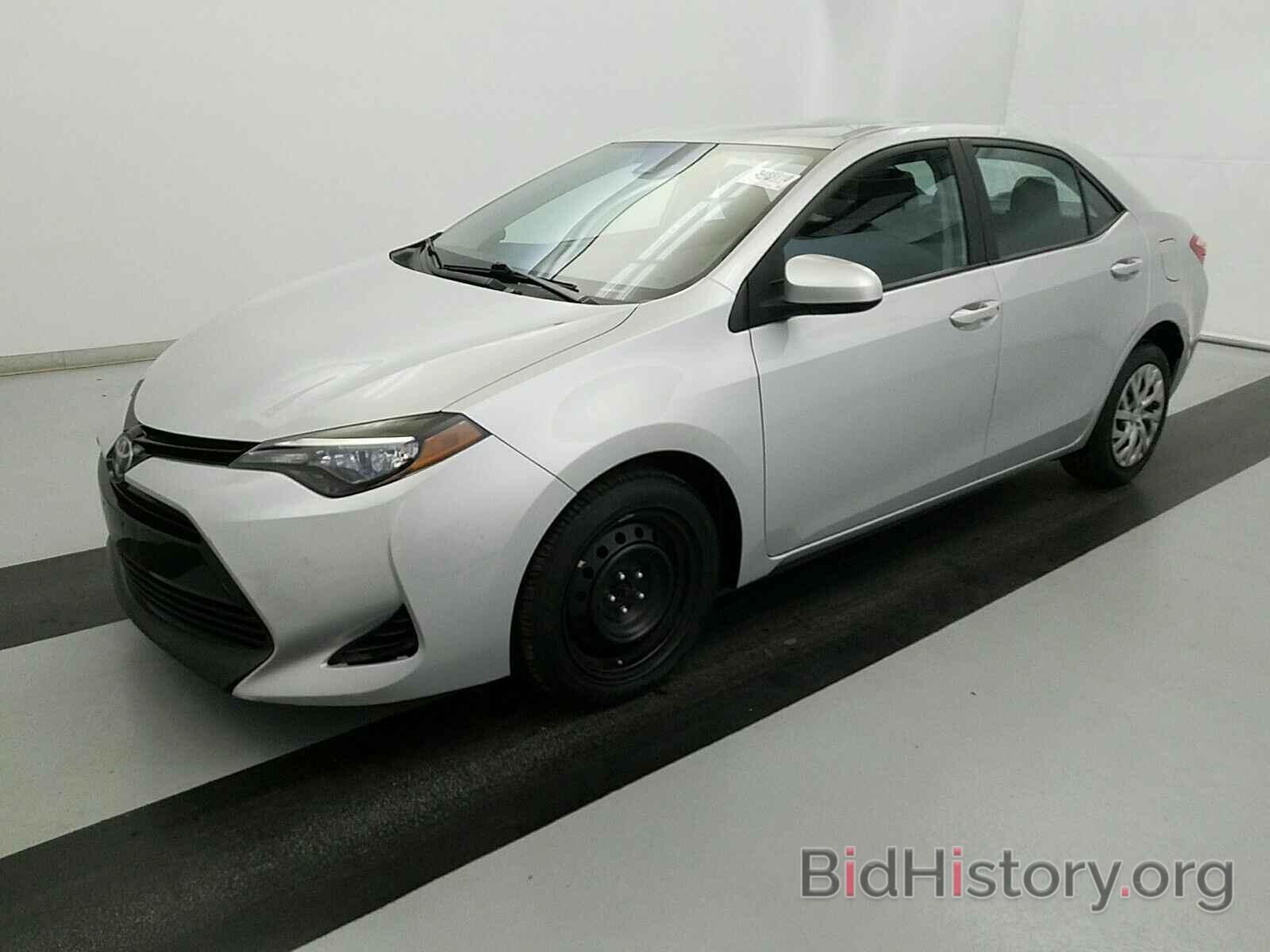 Photo 2T1BURHE7HC759831 - Toyota Corolla 2017