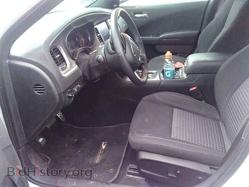 2019 Dodge Charger - VIN: 2C3CDXJG2KH592638 - Photo 3