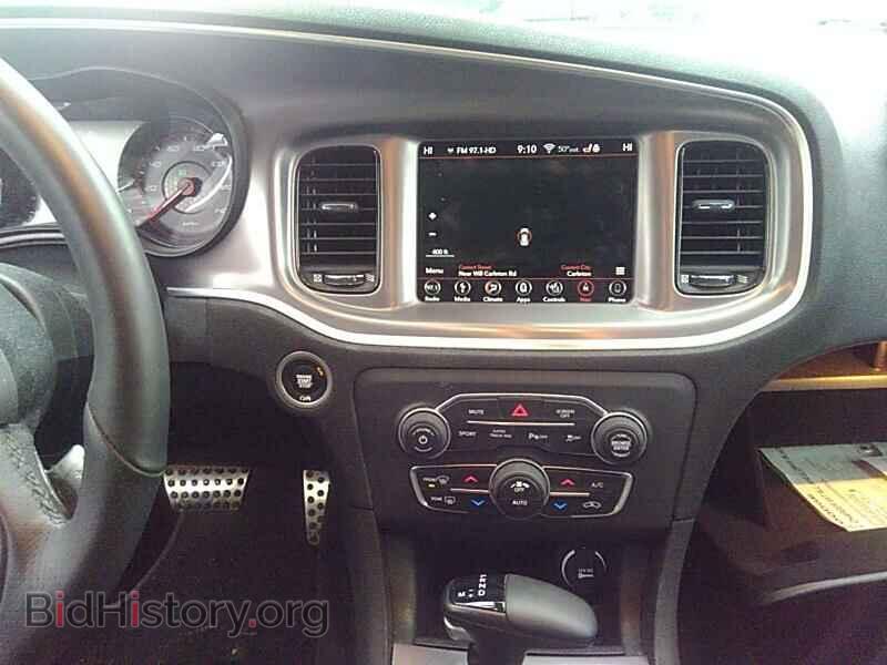 2019 Dodge Charger - VIN: 2C3CDXJG2KH592638 - Photo 4