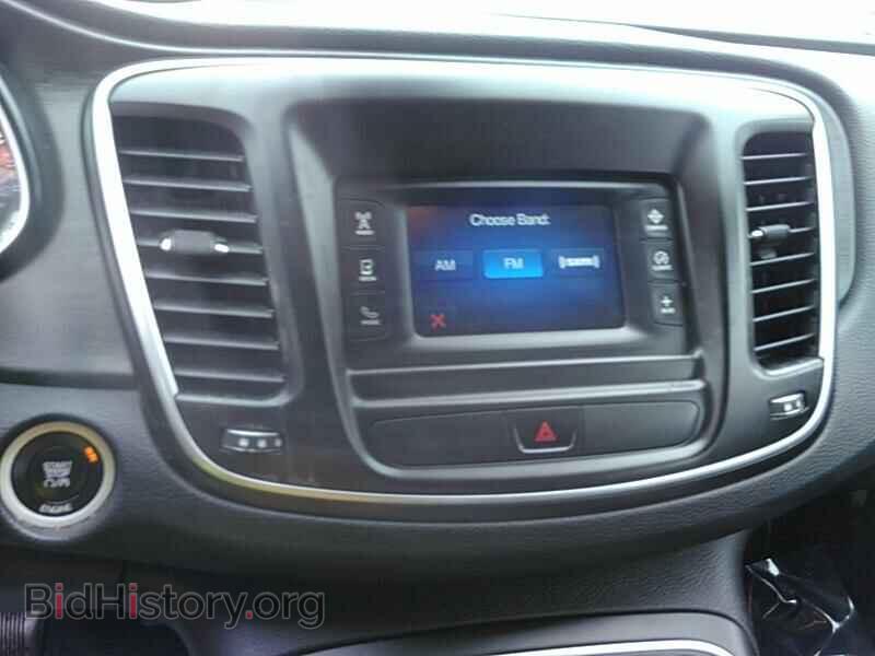 2016 Chrysler 200 - VIN: 1C3CCCAB3GN131429 - Фото 4