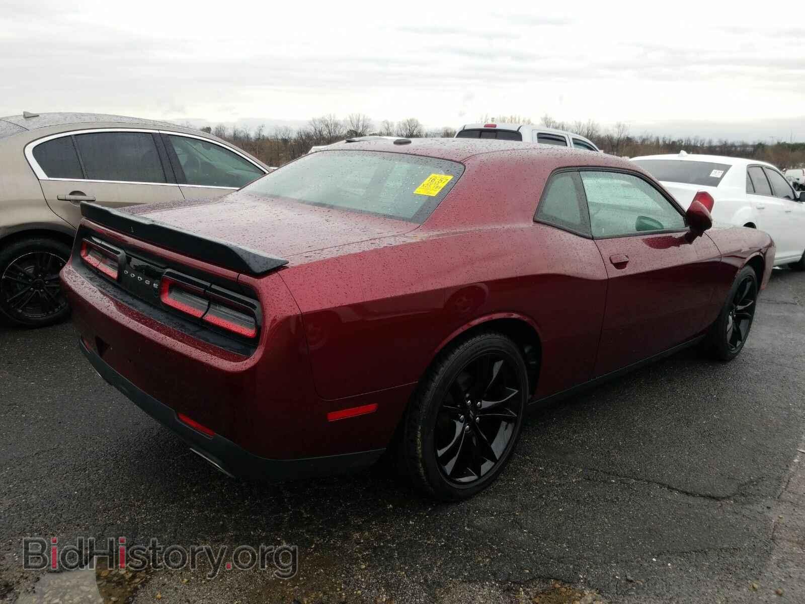 2018 Dodge Challenger - VIN: 2C3CDZAG3JH143415 - Фото 2