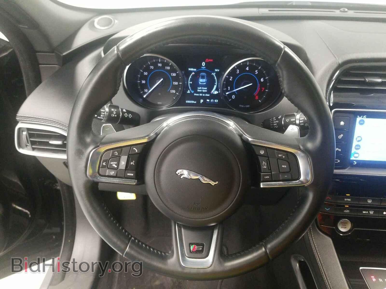 2017 Jaguar F-PACE - VIN: SADCM2BV9HA092855 - Фото 10
