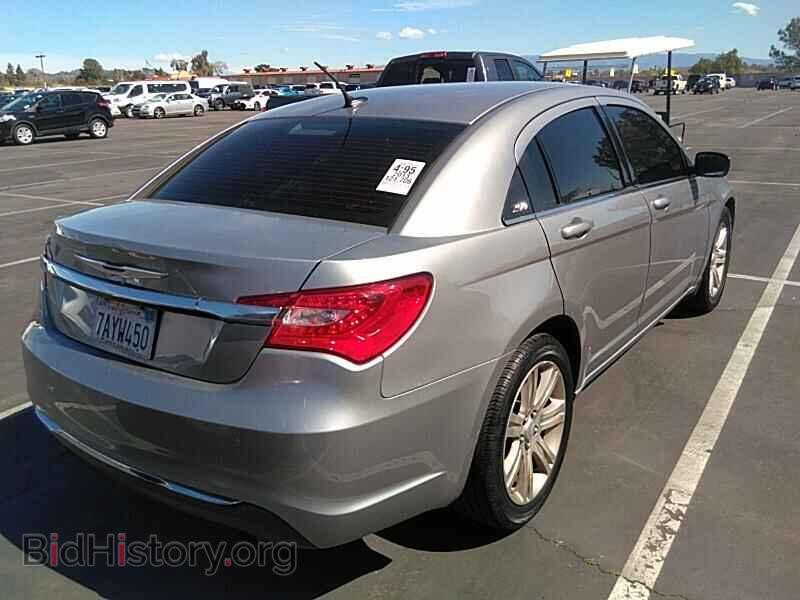 2013 Chrysler 200 - VIN: 1C3CCBBB5DN736038 - Фото 2