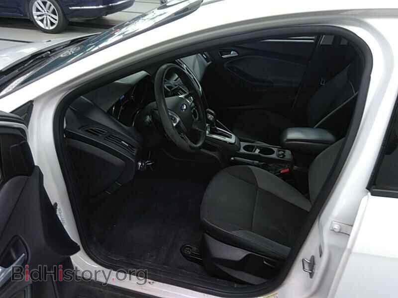 2014 Ford Focus - VIN: 1FADP3F27EL103628 - Photo 3