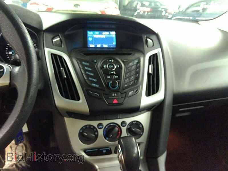 2014 Ford Focus - VIN: 1FADP3F27EL103628 - Photo 4