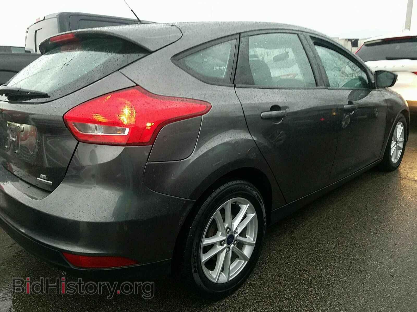 2016 Ford Focus - VIN: 1FADP3K25GL253570 - Фото 2