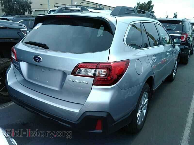 2019 Subaru Outback - VIN: 4S4BSAFC3K3359222 - Фото 2