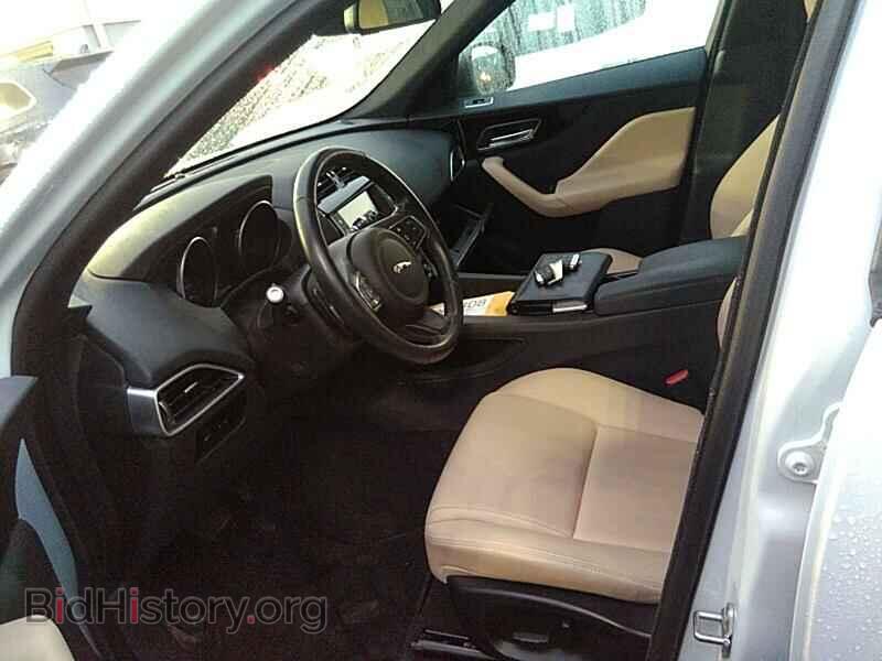 2017 Jaguar F-PACE - VIN: SADCJ2BV8HA884536 - Фото 3