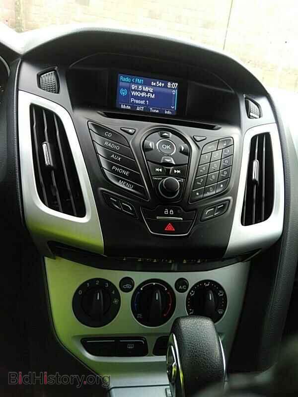 2013 Ford Focus - VIN: 1FADP3F2XDL219310 - Photo 4