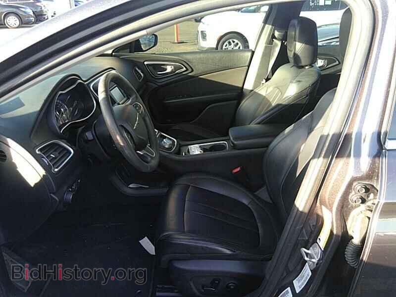 2016 Chrysler 200 - VIN: 1C3CCCAB8GN156374 - Photo 3