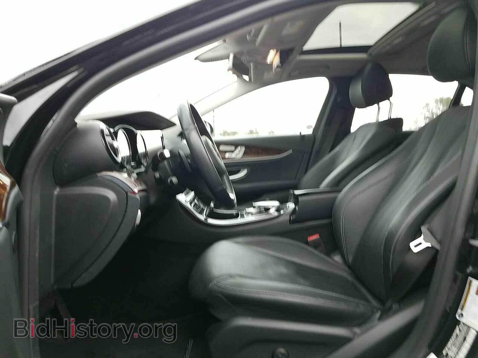 2018 Mercedes-Benz E-Class - VIN: WDDZF4JB7JA433667 - Фото 3
