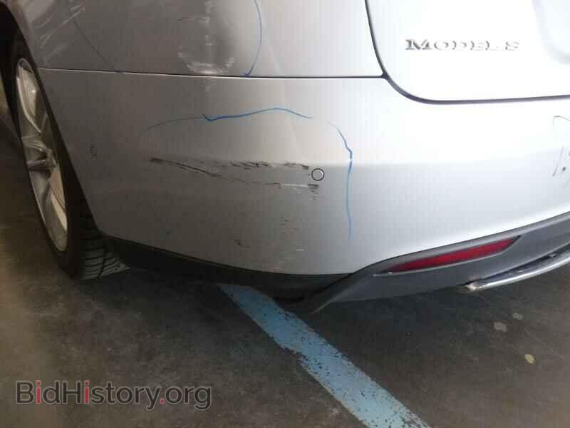 2015 Tesla Model S - VIN: 5YJSA1E28FF120452 - Photo 18