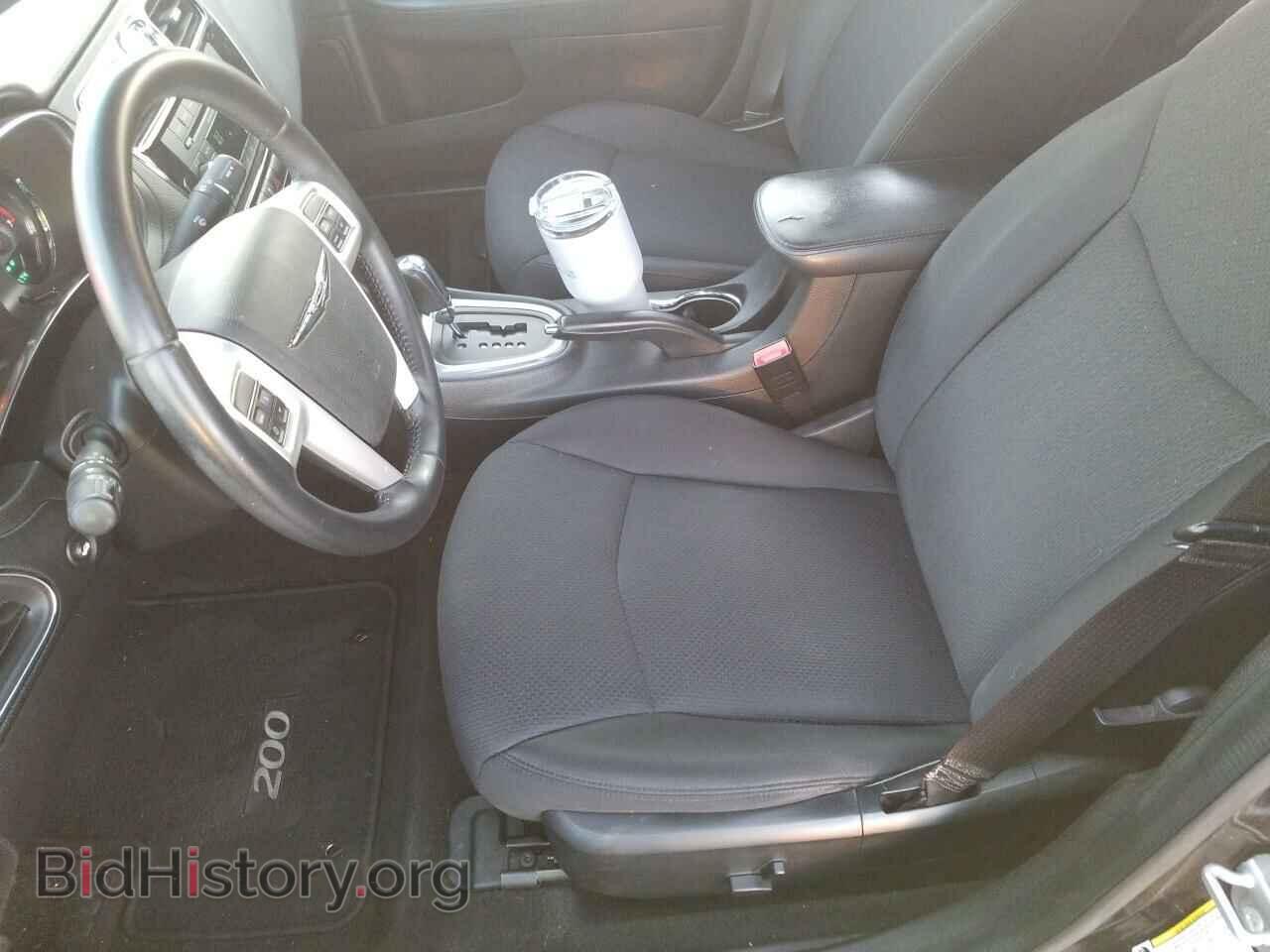 2014 Chrysler 200 - VIN: 1C3CCBBG2EN186889 - Фото 3