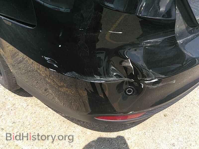 2016 Ford Focus - VIN: 1FADP3F20GL350668 - Photo 12