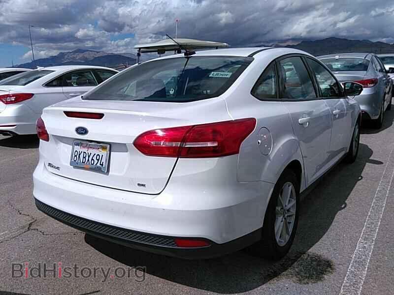 2017 Ford Focus - VIN: 1FADP3F22HL249777 - Фото 2