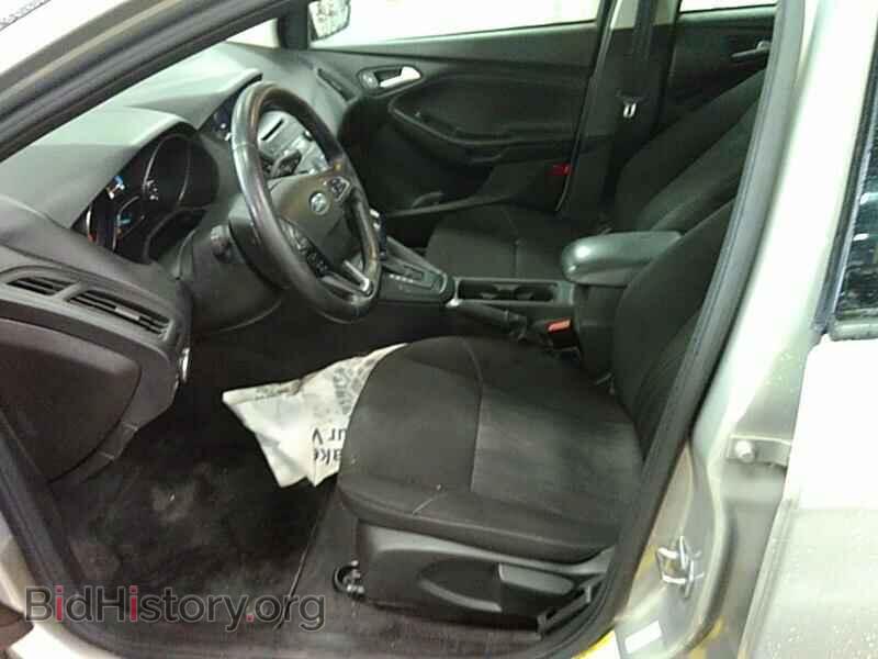 2016 Ford Focus - VIN: 1FADP3F23GL401046 - Фото 3
