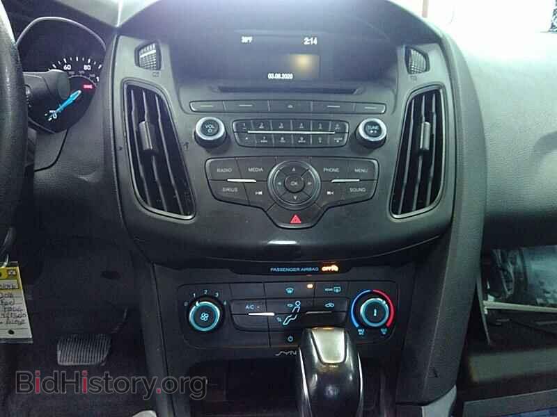 2016 Ford Focus - VIN: 1FADP3F23GL401046 - Фото 4