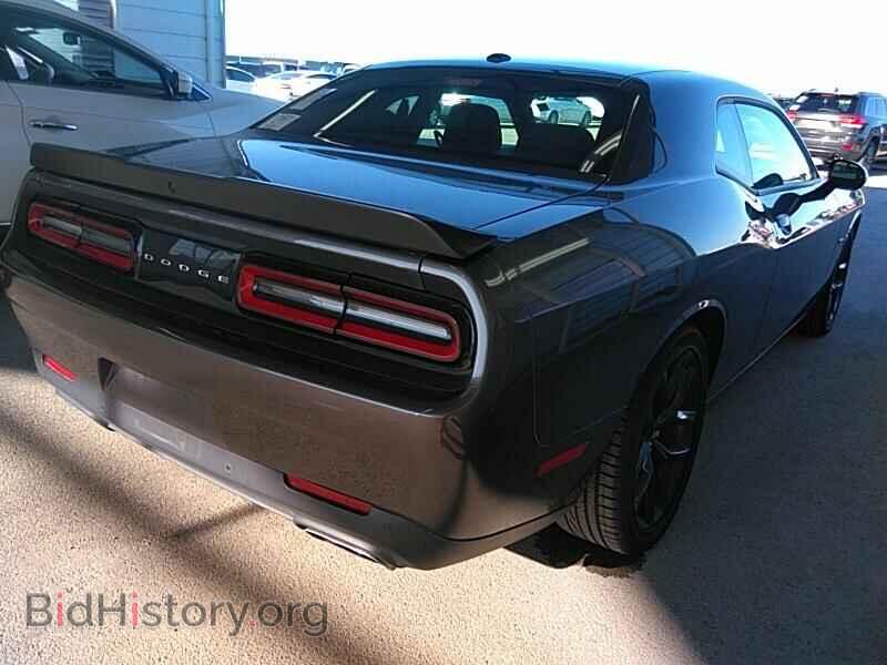 2019 Dodge Challenger - VIN: 2C3CDZBTXKH606194 - Фото 2