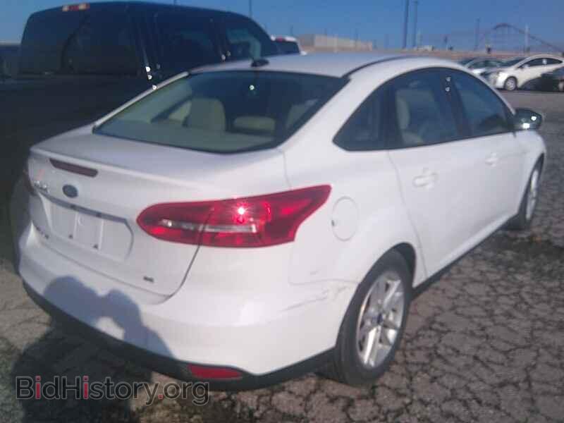 2017 Ford Focus - VIN: 1FADP3F21HL303635 - Фото 2